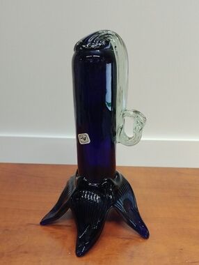 Hand Blown Cobalt Blue Art Glass Flower Sculpture Vase Made in Mexico